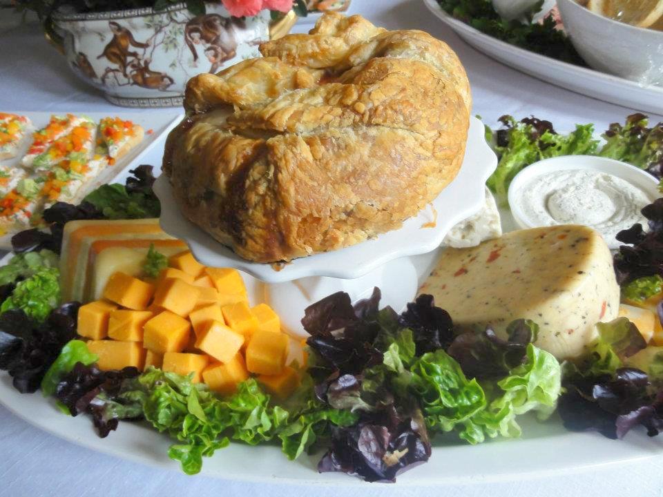 424500_10150606995152771_1639753105_n Brie Cheese in Puff Pastry with Jam